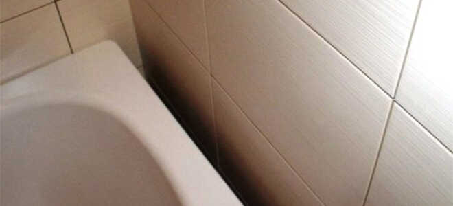 Как и чем заделать щель между стеной и ванной: практические способы