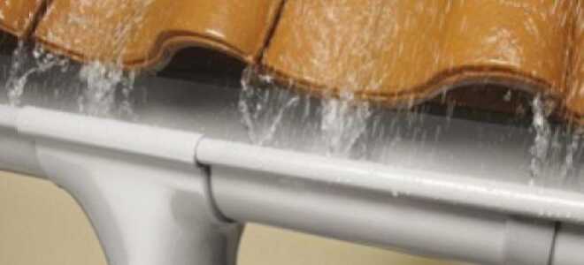 Виды водостоков для крыши и технология их монтажа