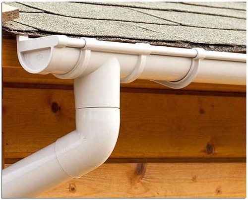 Водосток с заглушкой