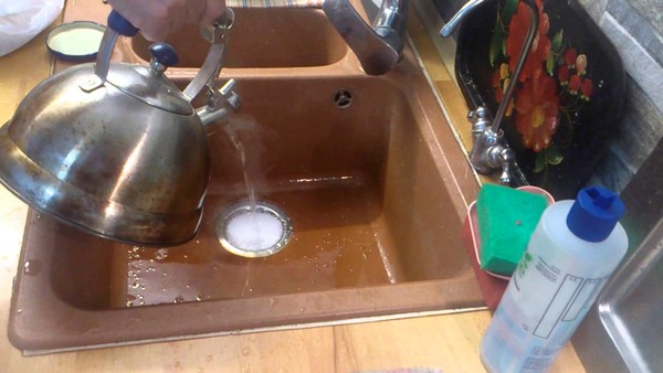 Добавляем кипяток Добавляем кипяток